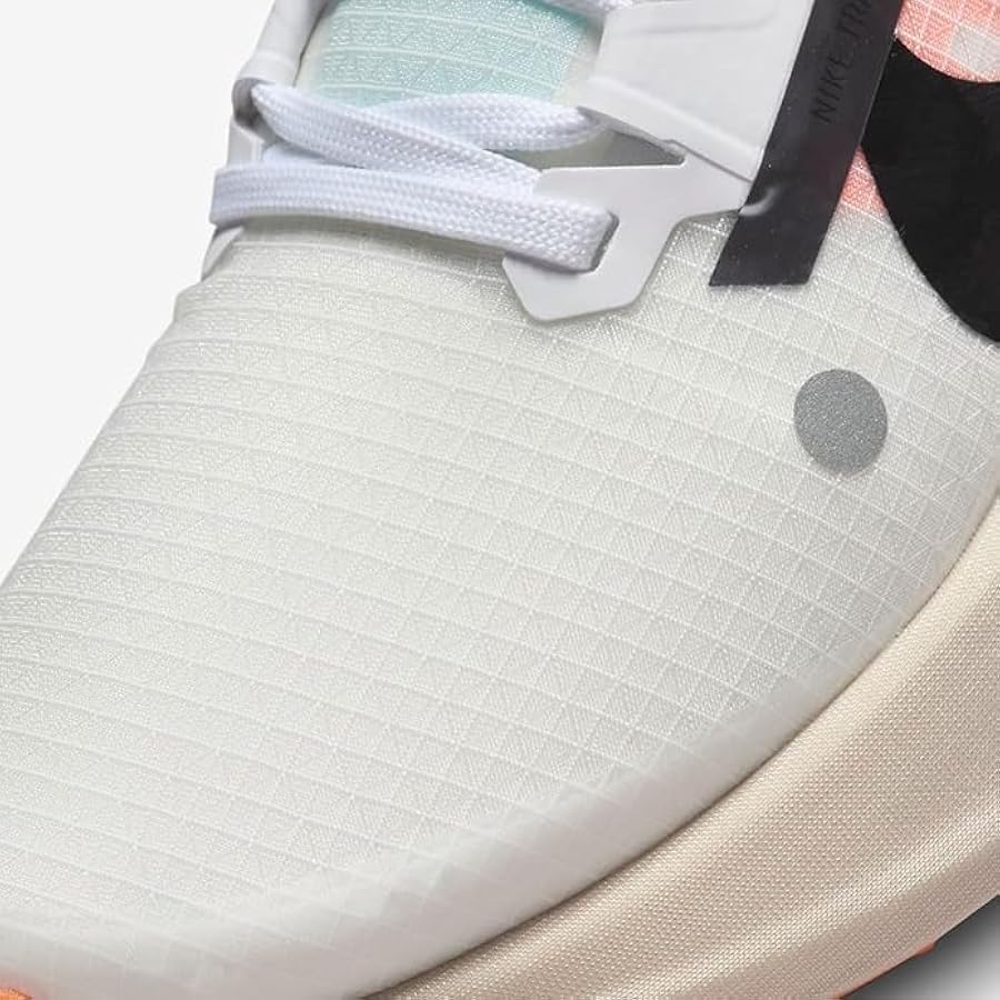 Nike ウルトラフライ　27cm Nikeからウルトラフライ トレイル レースシューズが登場